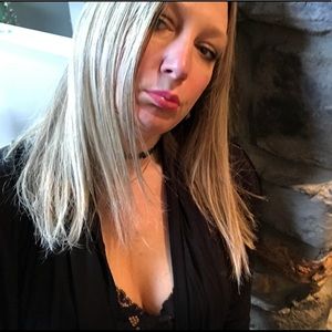 Meet your Posher, Cher